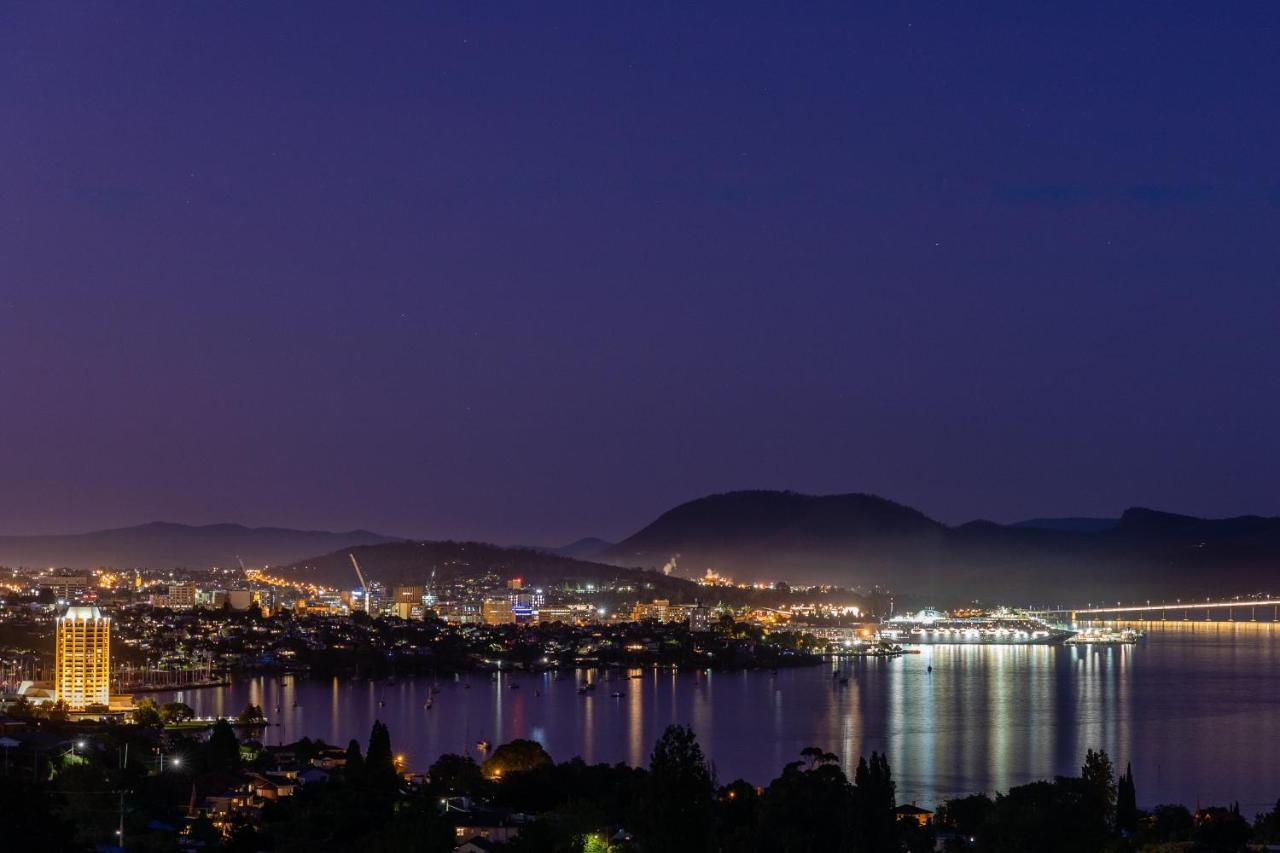 Million Dollar Views Apartment Hobart Bagian luar foto